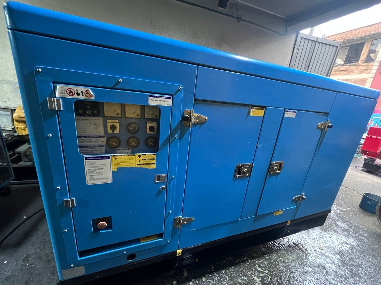 CIMMINS 4B / STAMFORD 40 kVA